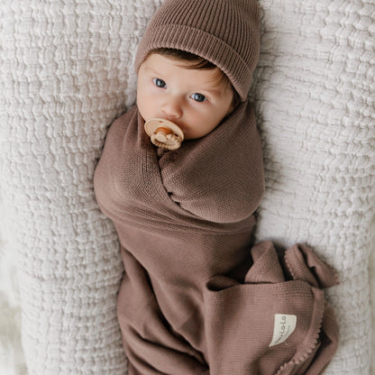 Knit Blanket + Hat Boxed Gift Set - chocolate